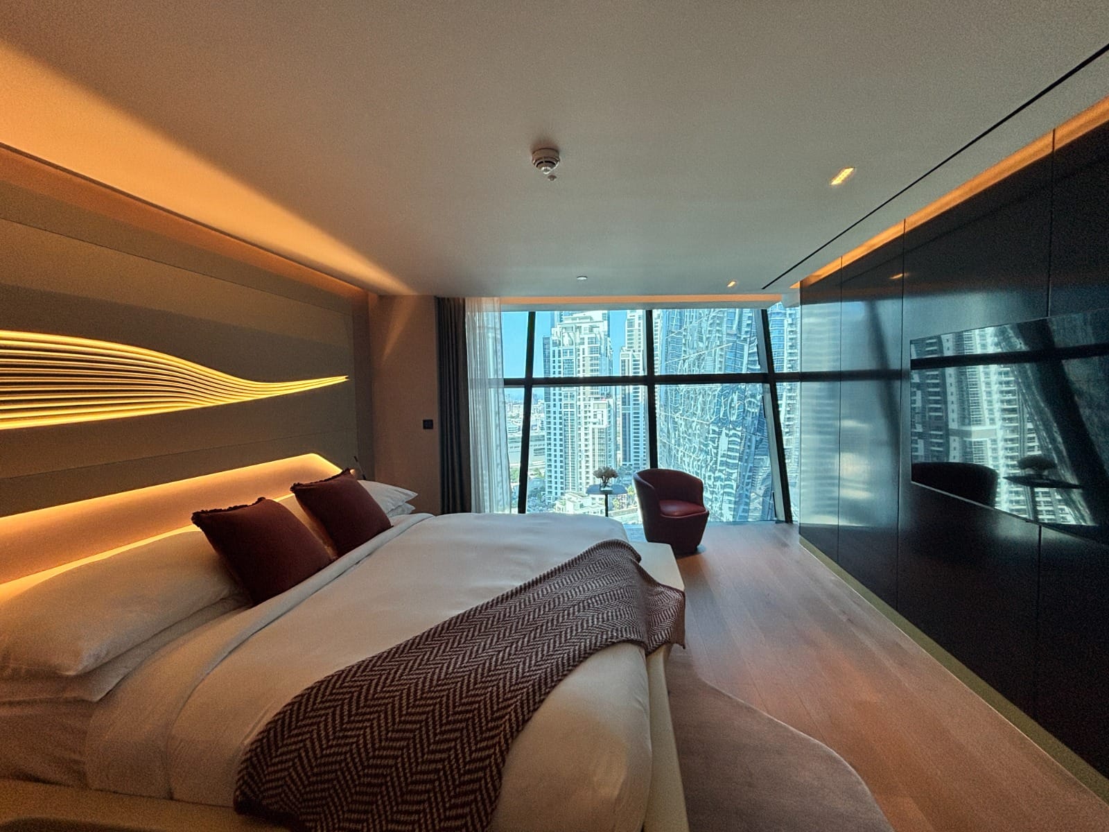 Exceptionally Large 1BR Furnished Serviced Apartment | Opus by Omniyat